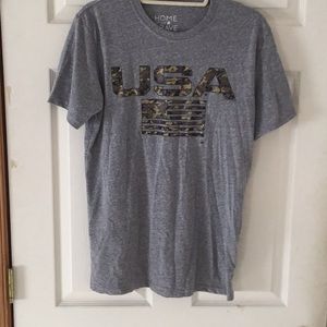 NWOT gray men’s short sleeve tee
